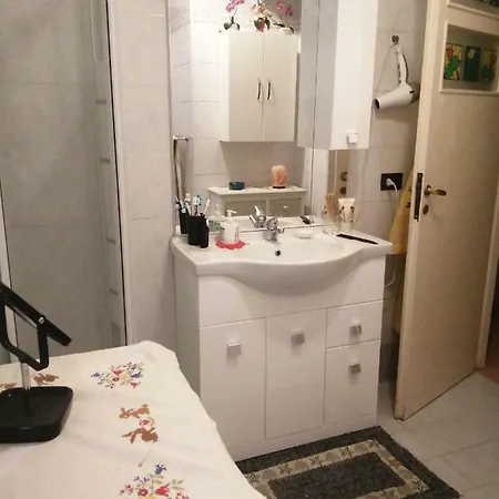 Privat bolig Camera Matrimoniale Metro Giulio Agricola Rom